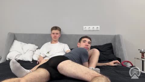 Snapshot of hairyrabbit666 chatting on December 2025 12:12:01 PM Davis and James online show from December 2025 12:12:01 PM