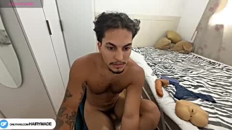 Snapshot of hairyshort chatting on November 2025 07:36:01 PM hairy and short online show from November 2025 07:36:01 PM