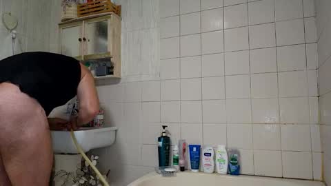 hakfin666 online show from November 2025 05:45:01 PM