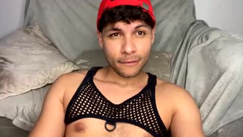 Independent       model  online show from February 2025 03:47:02 AM