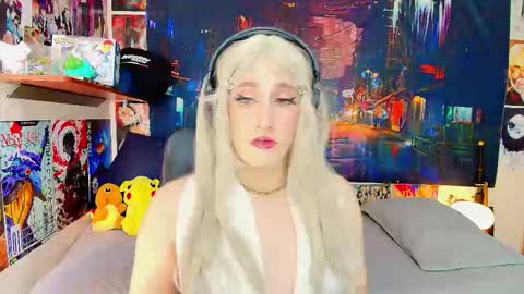 Snapshot of hakurukushka chatting on November 2025 02:06:01 PM Haku Please help me with your thumbs up its important online show from November 2025 02:06:01 PM