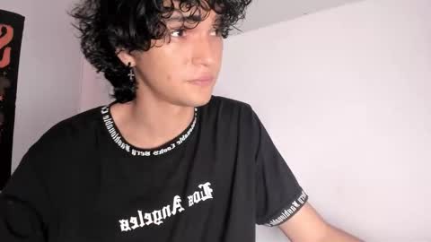 Snapshot of halan_jr chatting on September 2025 12:42:01 PM halan online show from September 2025 12:42:01 PM