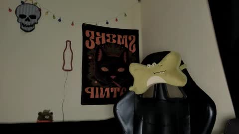 Snapshot of halan_jr chatting on November 2025 09:20:02 AM halan online show from November 2025 09:20:02 AM