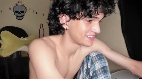 Snapshot of halan_jr chatting on November 2025 11:05:01 PM halan online show from November 2025 11:05:01 PM