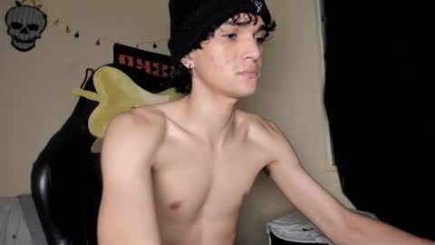 Snapshot of halan_jr chatting on November 2025 10:45:02 PM halan online show from November 2025 10:45:02 PM