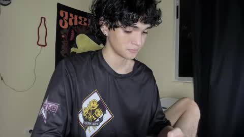 Snapshot of halan_jr chatting on December 2025 05:14:01 AM halan online show from December 2025 05:14:01 AM