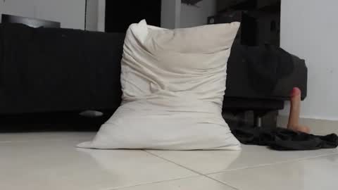 halfenaked17 online show from December 2025 01:00:02 AM