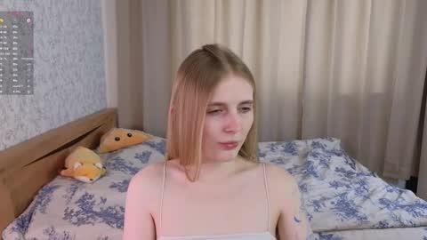 Snapshot of halie_cross chatting on February 2025 04:36:02 AM Nellie online show from February 2025 04:36:02 AM