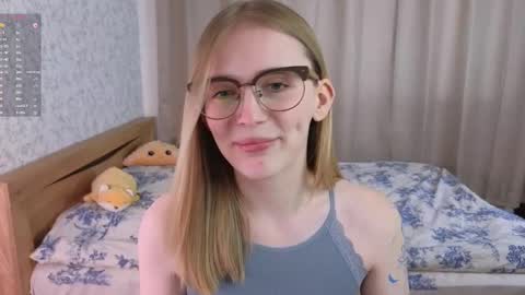 Snapshot of halie_cross chatting on February 2025 01:05:01 PM Nellie online show from February 2025 01:05:01 PM