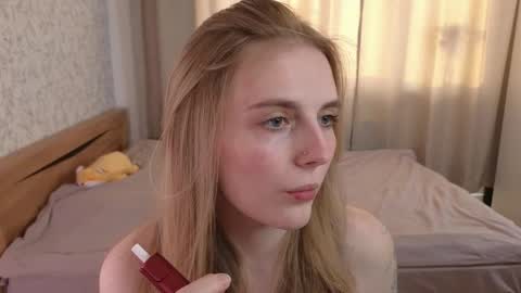 Snapshot of halie_cross chatting on February 2025 04:38:02 AM Nellie online show from February 2025 04:38:02 AM