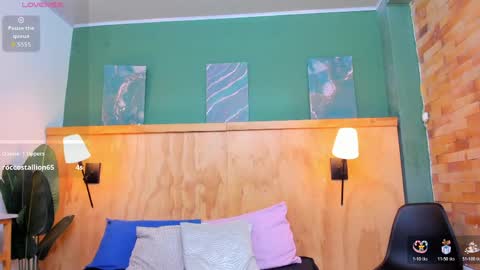 Halley Lorens online show from April 2026 07:33:02 PM