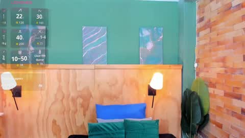 Halley Lorens online show from May 2026 06:59:01 PM