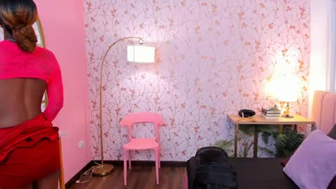 Halley Lorens online show from May 2026 07:11:01 PM