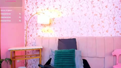 Halley Lorens online show from June 2026 07:13:01 PM