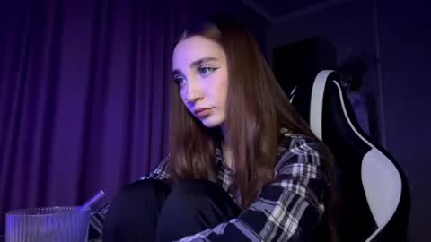 Snapshot of halliemcanaw chatting on November 2025 07:34:02 PM Holly online show from November 2025 07:34:02 PM