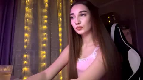 Holly online show from February 2026 08:58:01 PM