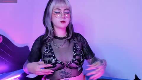 Snapshot of hallucigenia_sparza chatting on March 2025 12:48:02 PM Hallu online show from March 2025 12:48:02 PM