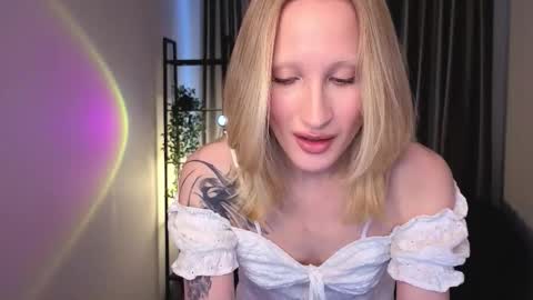 Snapshot of halohush chatting on October 2025 01:56:02 PM Call me Bianca online show from October 2025 01:56:02 PM