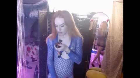Snapshot of halovalentine chatting on September 2025 02:06:02 AM halovalentine online show from September 2025 02:06:02 AM