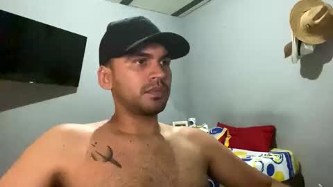 Snapshot of hamiltong12 chatting on October 2025 02:45:02 AM hamiltong12 online show from October 2025 02:45:02 AM