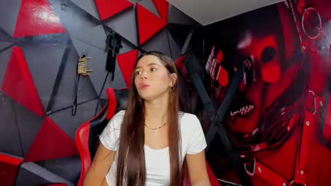 Snapshot of hana_and_zeta chatting on November 2025 12:16:01 PM Hana and Zeta online show from November 2025 12:16:01 PM