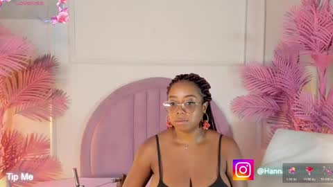 hanaahquinn online show from April 2026 11:31:01 AM