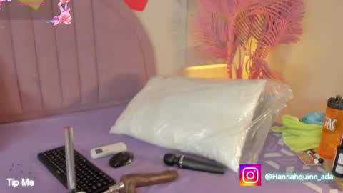 hanaahquinn online show from June 2026 11:43:02 AM