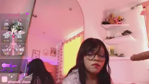 Snapshot of hanabi___ chatting on October 2025 12:42:02 PM online show from October 2025 12:42:02 PM