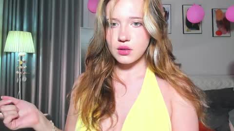 Snapshot of hanahwoods chatting on March 2025 07:04:02 PM hanahwoods online show from March 2025 07:04:02 PM