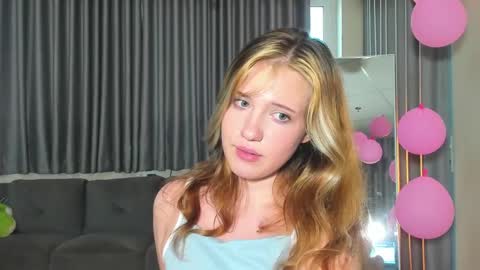 Snapshot of hanahwoods chatting on March 2025 12:53:01 AM hanahwoods online show from March 2025 12:53:01 AM