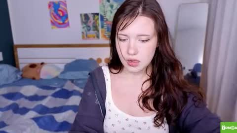 Snapshot of hanahwoods chatting on November 2025 12:42:01 AM hanahwoods online show from November 2025 12:42:01 AM