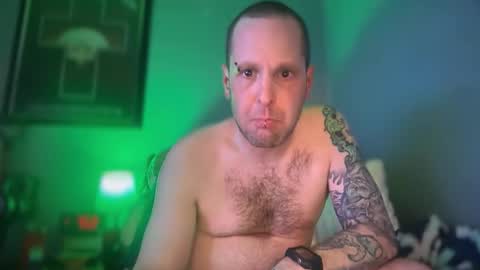 hand_banana_420 online show from May 2026 01:54:02 AM