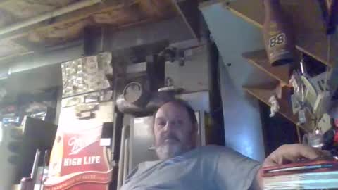 Snapshot of handiemanhere chatting on November 2025 05:22:02 AM naked man online show from November 2025 05:22:02 AM