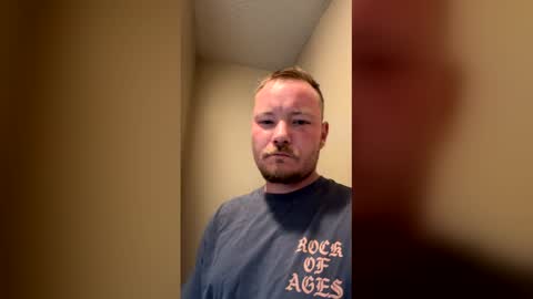 Snapshot of handlesayhuh chatting on December 2025 05:13:01 AM handlesayhuh online show from December 2025 05:13:01 AM