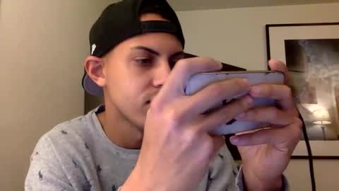 handsome01_ online show from January 2026 05:44:01 AM