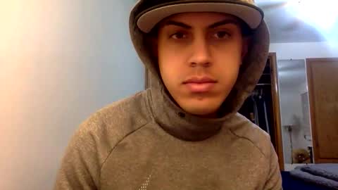 handsome01_ online show from February 2026 12:48:02 AM