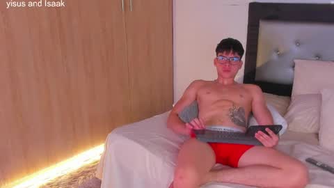 handsome_boys69 online show from April 2026 05:23:01 AM