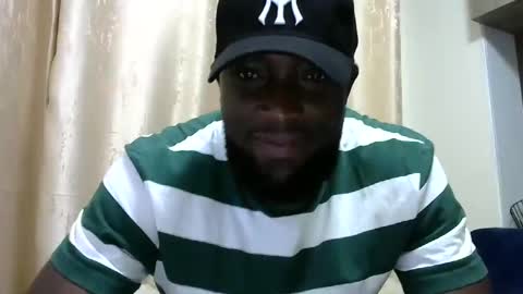 handsome king online show from February 2025 07:52:02 PM