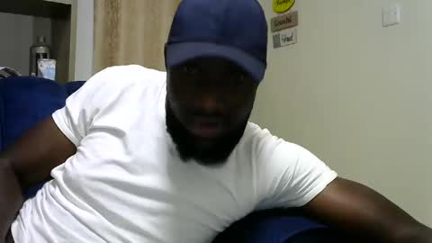 handsome king online show from February 2025 09:14:02 PM