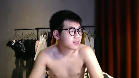 handsome_mannn online show from February 2025 08:17:02 PM