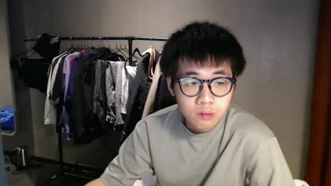 handsome_mannn online show from February 2025 09:55:01 PM