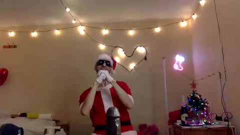Snapshot of handsomealfie chatting on December 2024 11:38:02 PM HandsomeAlfie online show from December 2024 11:38:02 PM