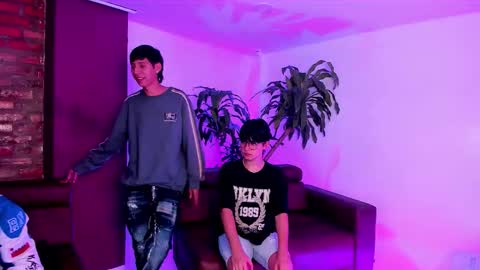 Snapshot of handsomeboys19 chatting on September 2025 01:29:02 AM leonardfarrucknick and otis online show from September 2025 01:29:02 AM