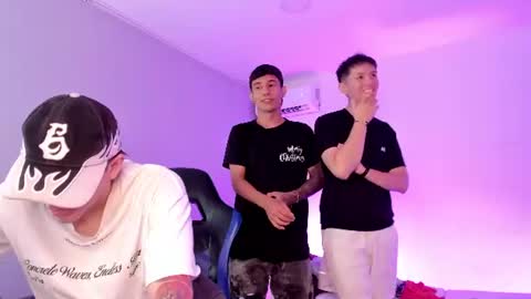 leonardfarrucknick and otis online show from June 2026 12:53:01 PM