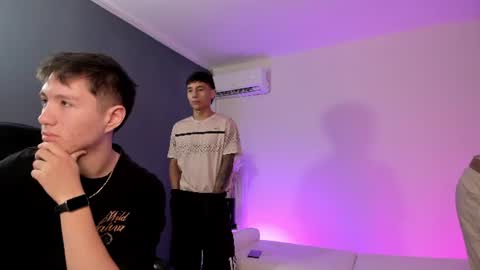 leonardfarrucknick and otis online show from June 2026 12:59:01 PM