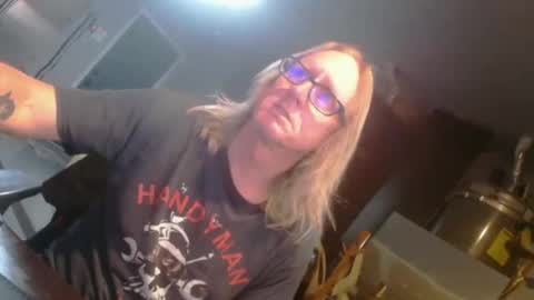 Snapshot of handyman5303 chatting on January 2025 05:51:01 PM Handystudman online show from January 2025 05:51:01 PM