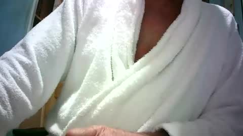 handymanforyou177322 online show from June 2026 10:32:01 PM