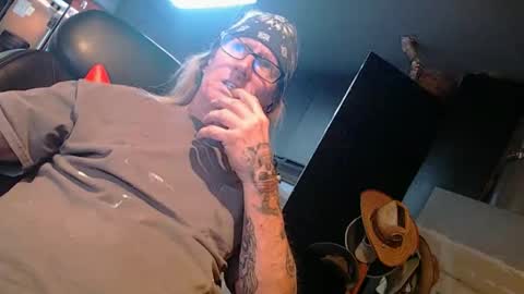 Snapshot of handystud33 chatting on March 2026 07:36:01 AM handystud33 online show from March 2026 07:36:01 AM