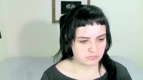 Snapshot of hanna99moon chatting on November 2025 03:12:02 PM JUANA online show from November 2025 03:12:02 PM