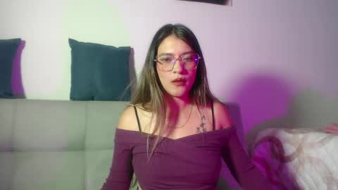 Snapshot of hanna__jones7 chatting on April 2026 01:38:02 AM Hanna online show from April 2026 01:38:02 AM